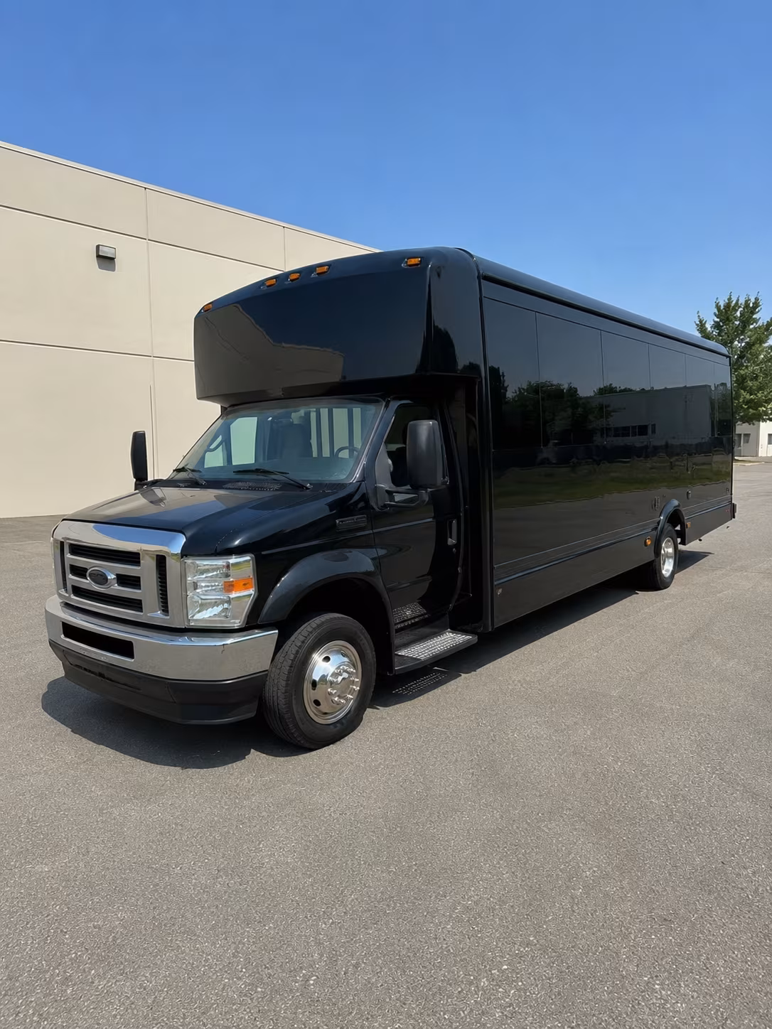 a party bus for trenton thunder and trenton ironhawks home games